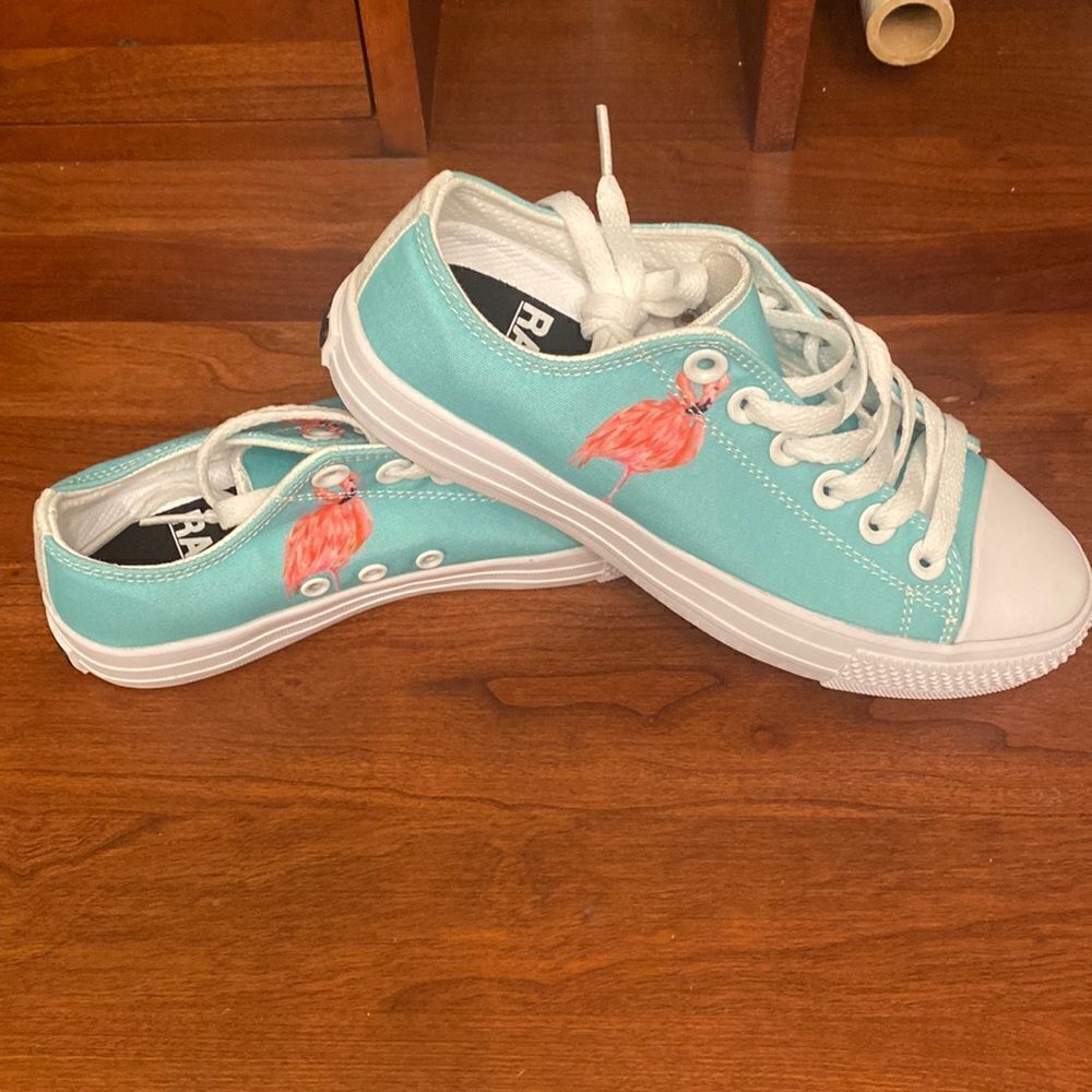 RAAD flamingo 🦩 print teal sneakers NWT size 5